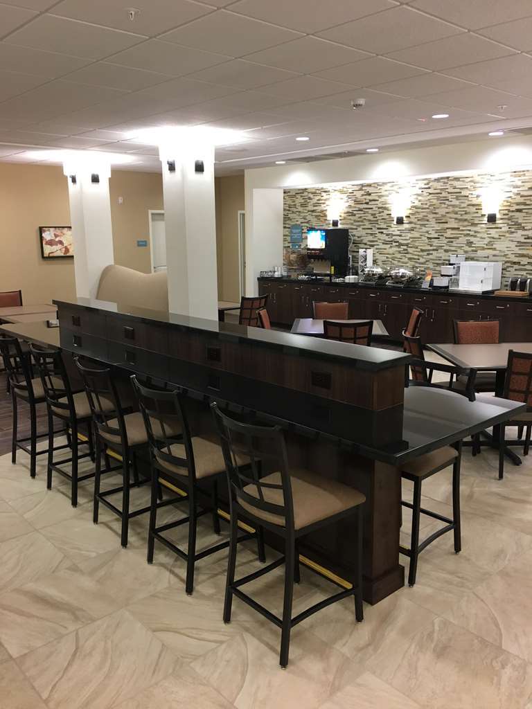Best Western Plus Hudson Hotel & Suites Restoran fotoğraf